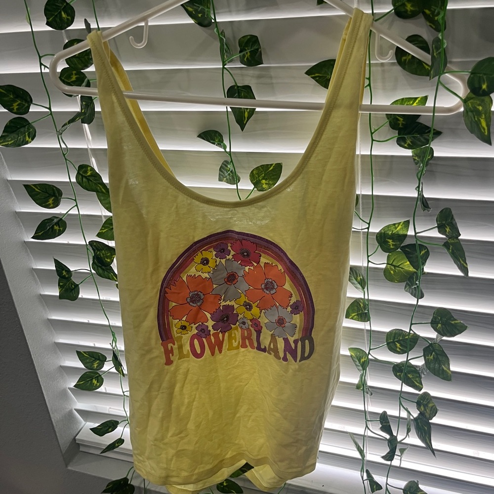 a really cute yellow tank